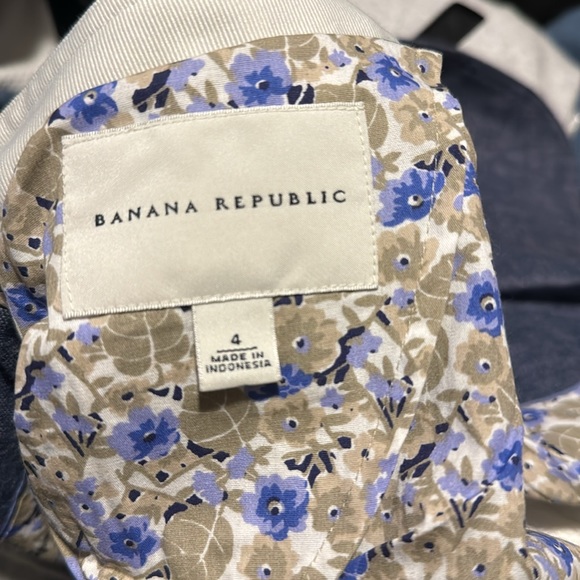 Banana Republic linen military blazer - Picture 6 of 9